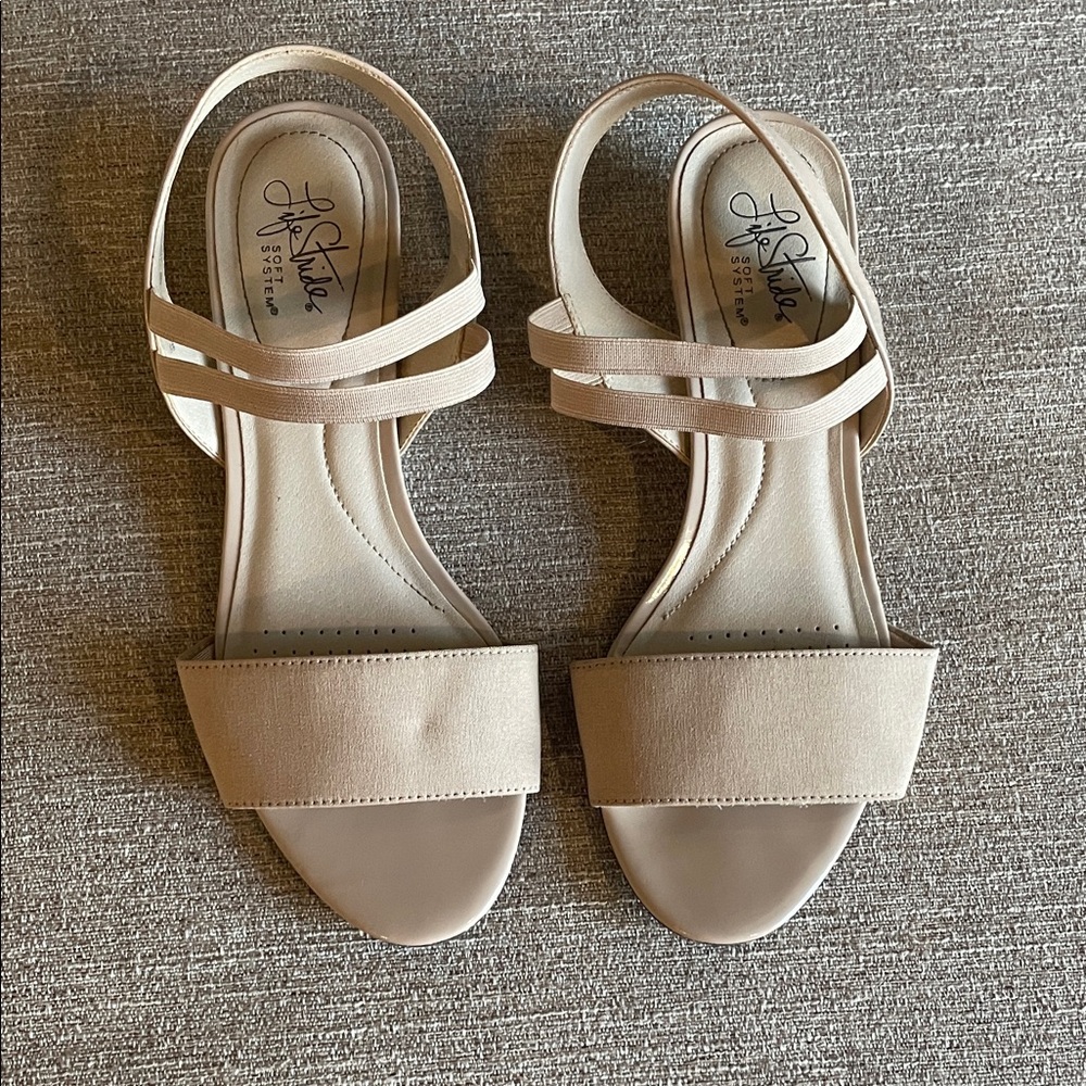 Life Stride Elegant Beige Sandals